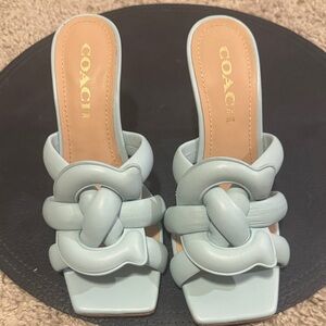 Coach light blue heals 6.5